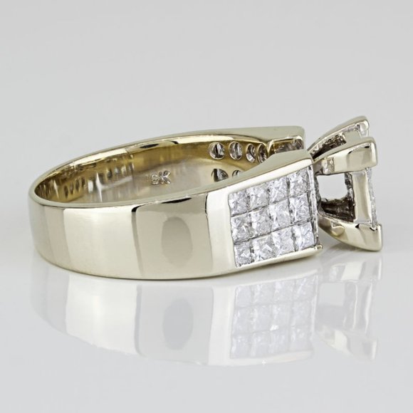 18k Yellow Gold Invisible-Set Princess-Cut Diamond Cocktail / Anniversary Ring - Picture 5 of 6